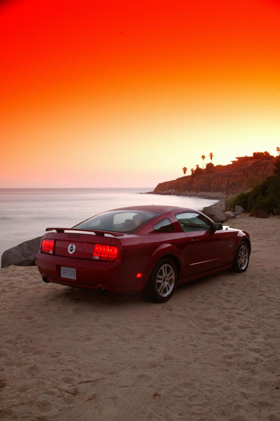  Ford Mustang GT 2005 года  (фото 126 из 209)